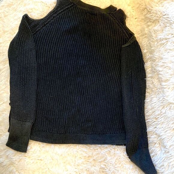 Hollister black garment dyed sweater Size Small - Picture 5 of 5